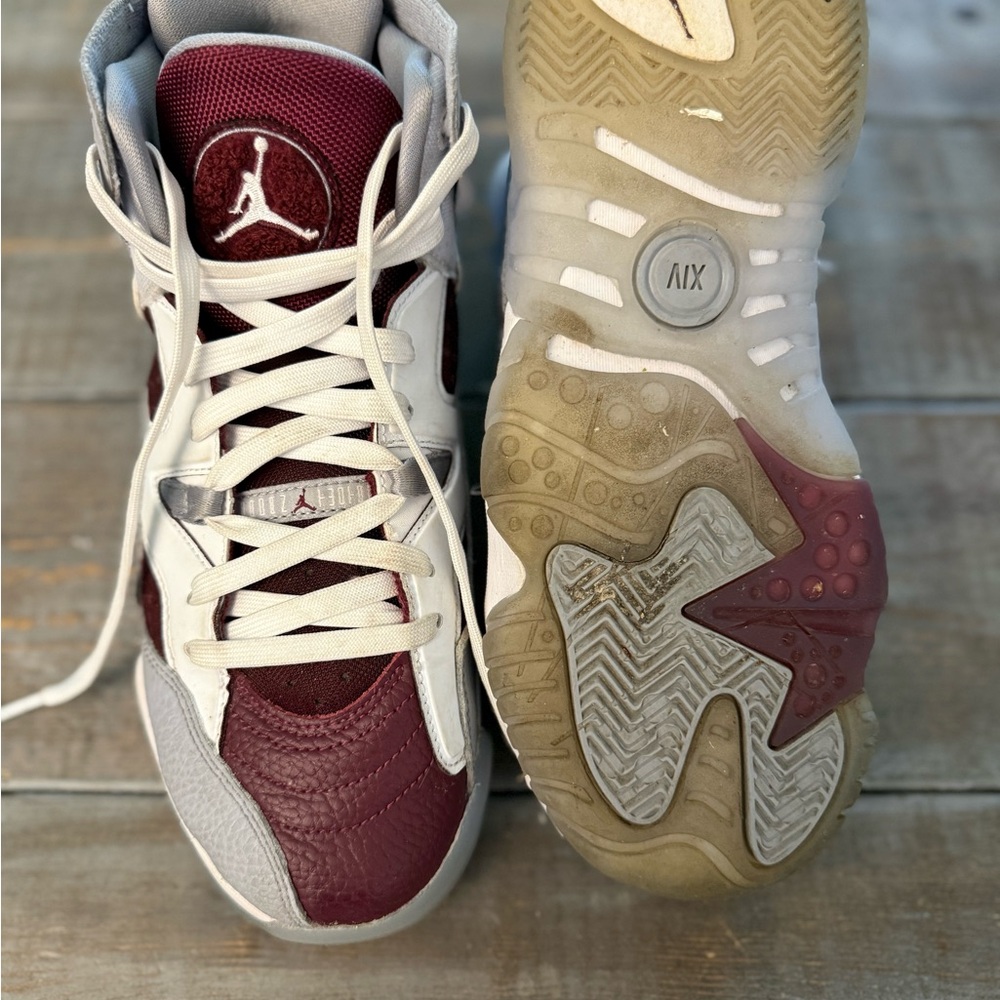 Jordan Jumpman Two Trey